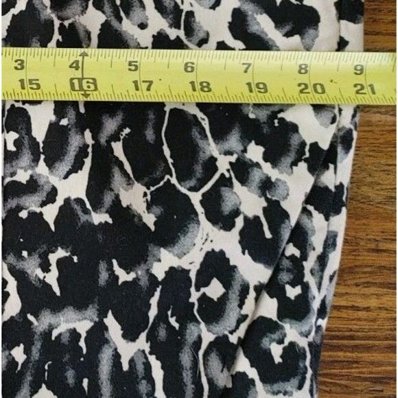 Leopard Print Black and White Skirt - Picture 8 of 10